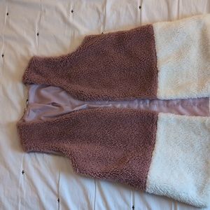 NWOT Faux Fur Sherpa Vest